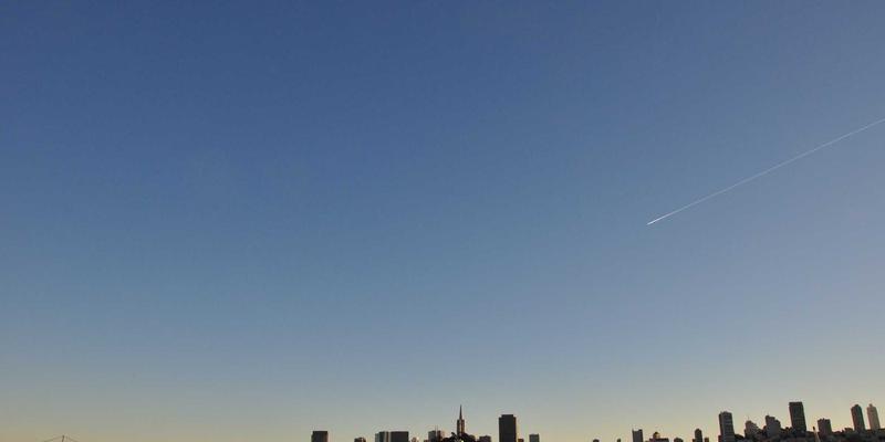 华商网365视角：市场分析与创业指导的商业资讯实践